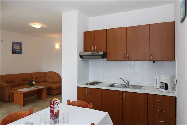 Apartment A4, for 6 persons