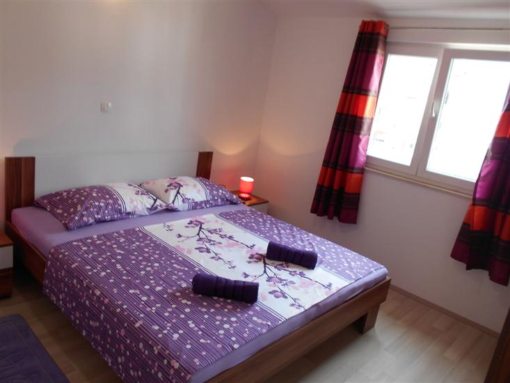 Apartment A2, for 5 persons