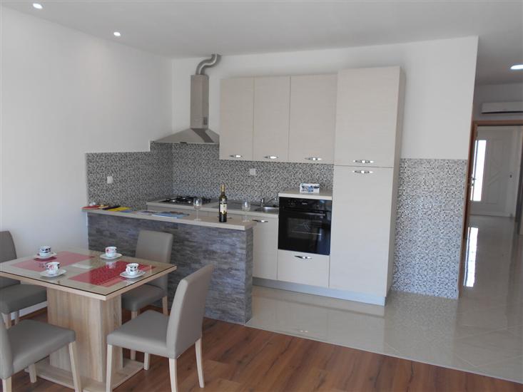 Apartment A2, for 5 persons