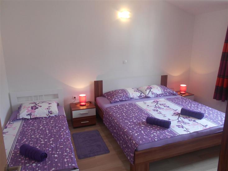 Apartment A2, for 5 persons