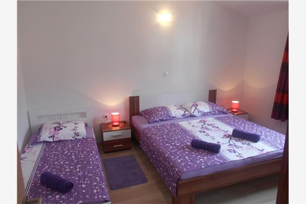 Apartment A2, for 5 persons