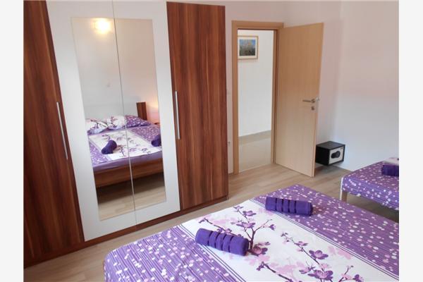 Apartment A2, for 5 persons