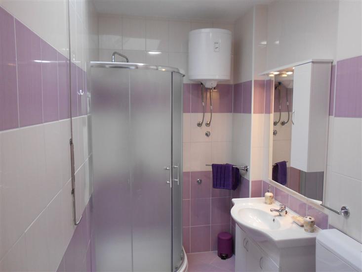 Apartment A2, for 5 persons