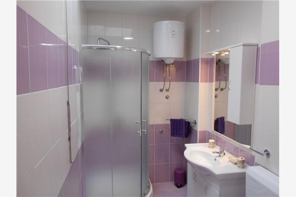 Apartment A2, for 5 persons