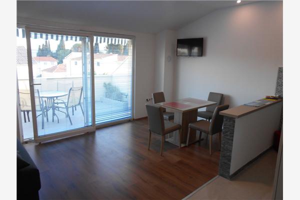 Apartment A2, for 5 persons