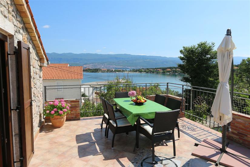 Apartment A1, for 7 persons