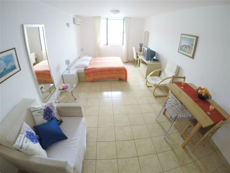 Apartment A1, for 2 persons