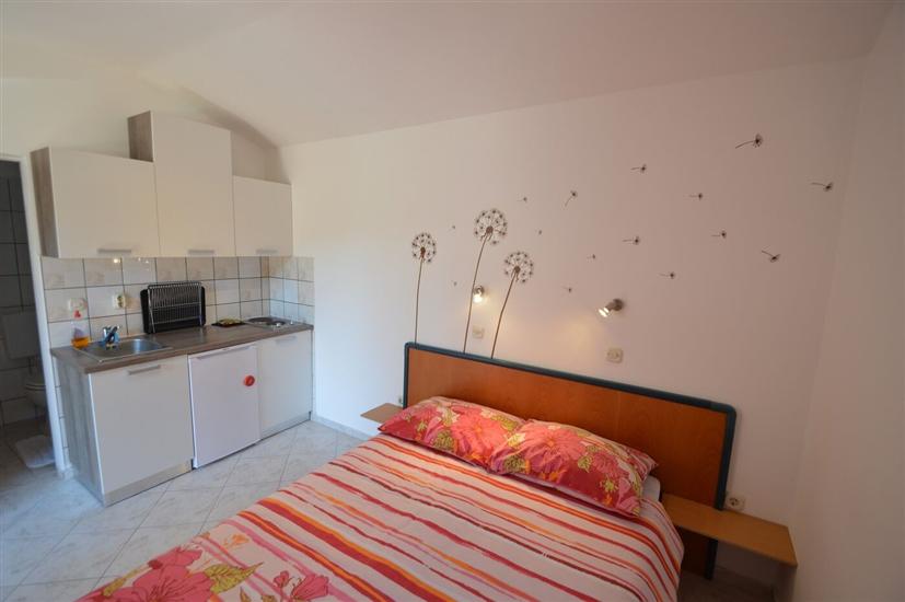 Apartment A1, for 2 persons