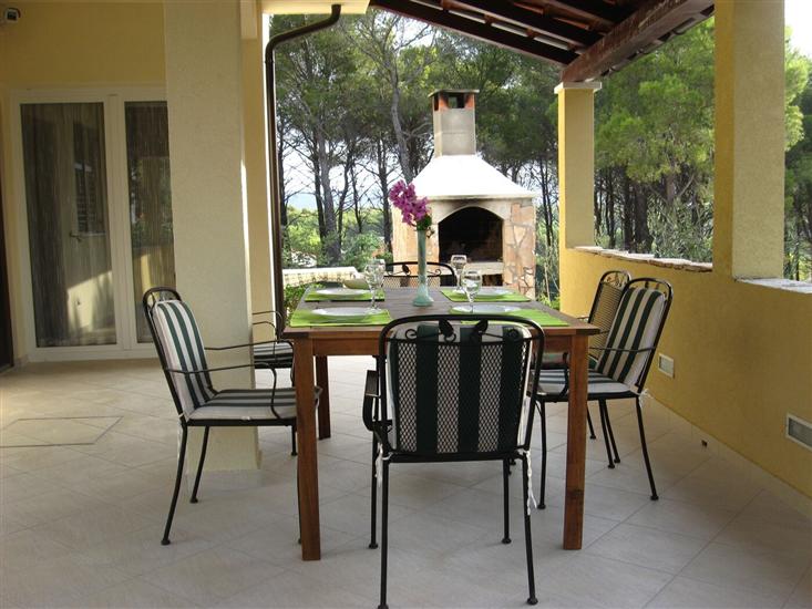 Apartment A1, for 5 persons