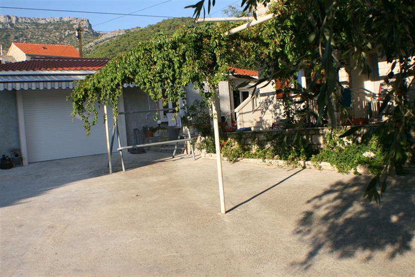 Apartments and Rooms LEA