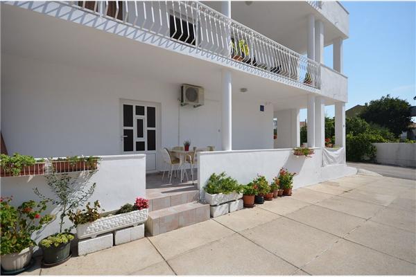 Apartment A1, for 4 persons