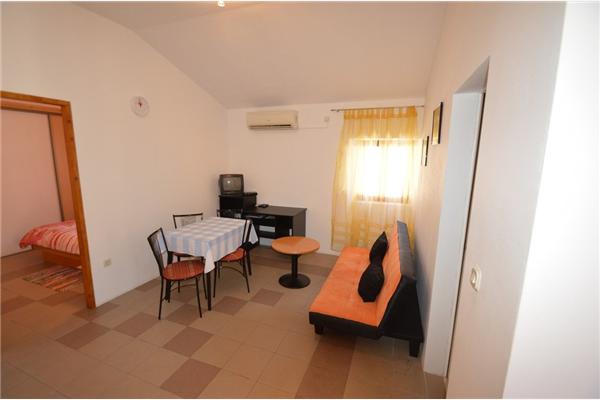 Apartment A2, for 4 persons