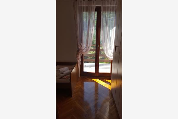 Apartment A1, for 7 persons