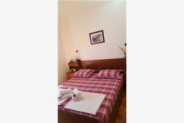 Apartment A1, for 7 persons