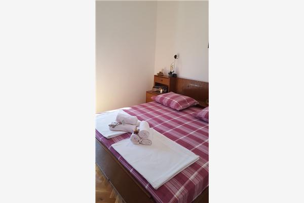 Apartment A1, for 7 persons