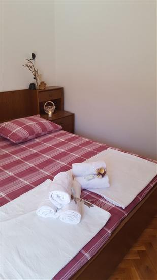 Apartment A1, for 7 persons