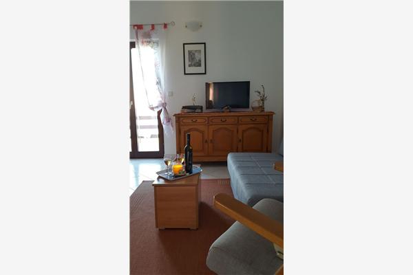 Apartment A1, for 7 persons