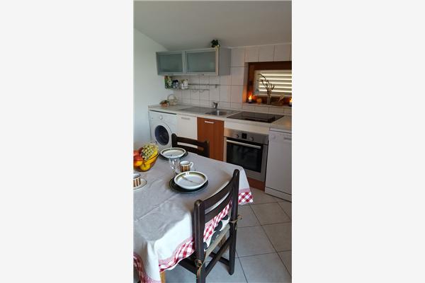 Apartment A1, for 7 persons