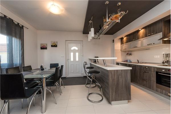 Apartment A1, for 6 persons