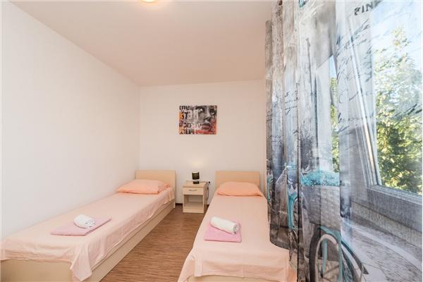 Apartment A1, for 6 persons