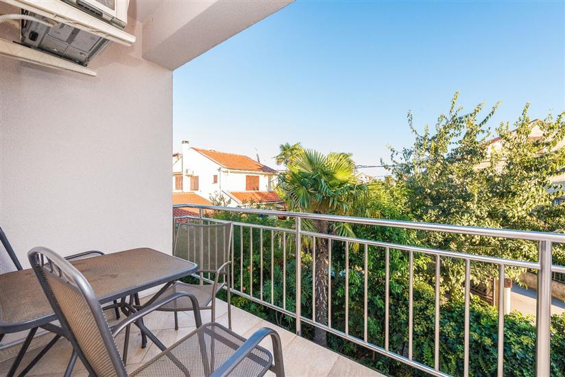 Apartment A1, for 6 persons