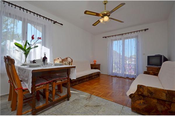 Apartment A2, for 4 persons