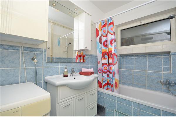 Apartment A4, for 5 persons