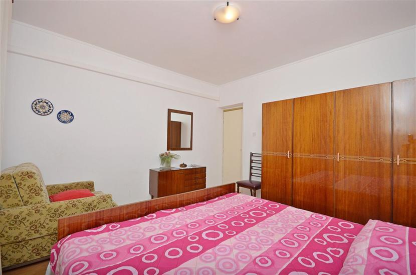 Apartment A4, for 5 persons