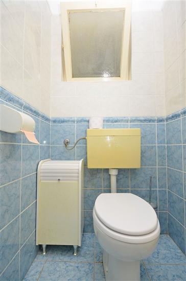 Apartment A4, for 5 persons