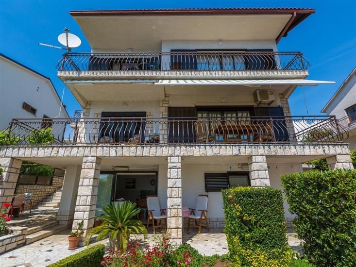 Апартамент Dijana