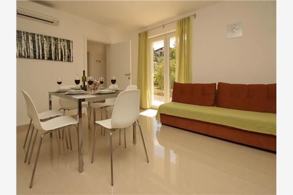 Apartment A1, for 5 persons