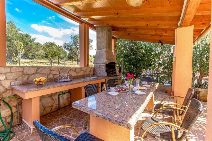 Apartments Ivan Sea View Lun