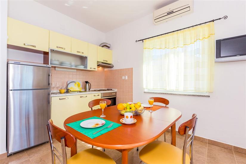 Apartment A2, for 4 persons
