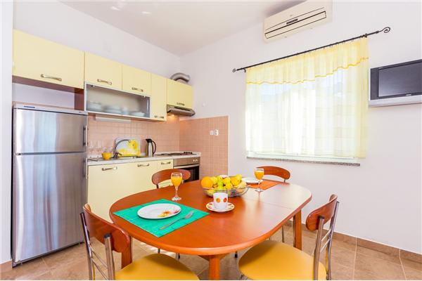 Apartment A2, for 4 persons