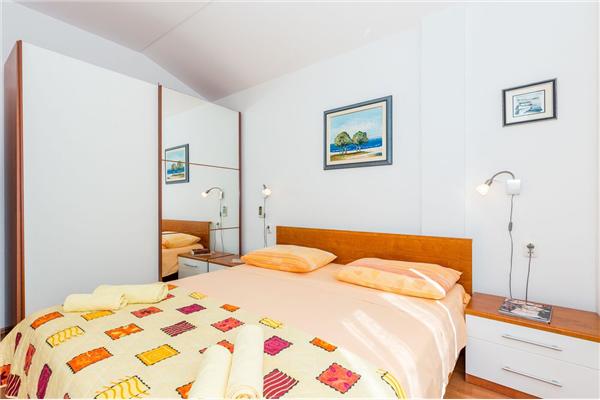 Apartment A2, for 4 persons