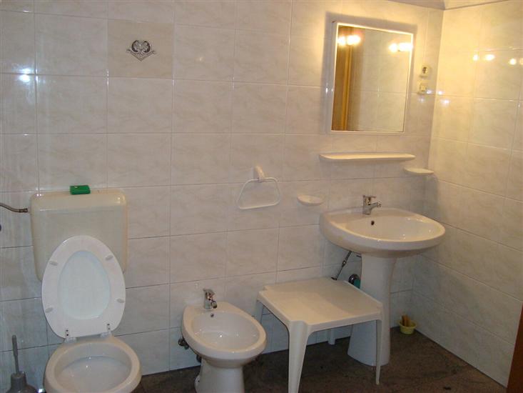 Apartment A1, for 5 persons