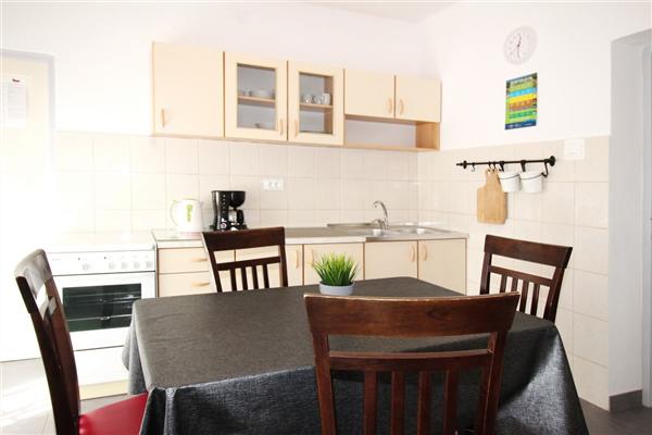 Apartment A1, for 5 persons
