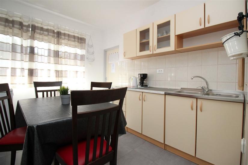 Apartment A1, for 5 persons
