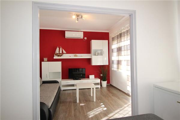 Apartment A1, for 5 persons