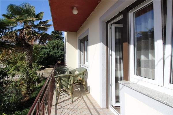 Apartment A1, for 5 persons