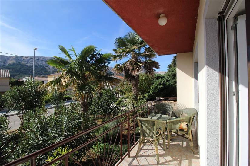 Apartment A1, for 5 persons