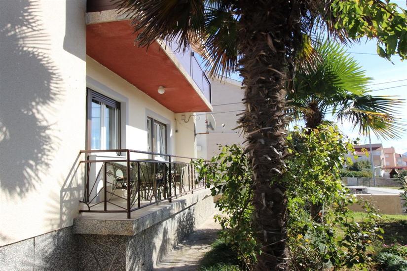 Apartment A1, for 5 persons