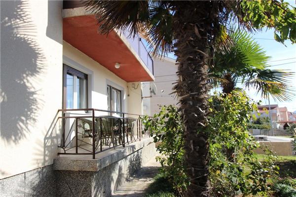 Apartment A1, for 5 persons