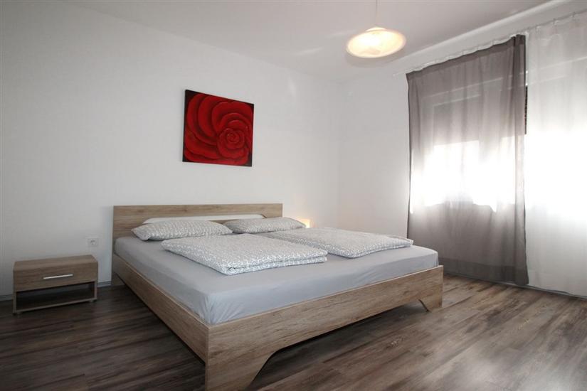 Apartment A1, for 5 persons