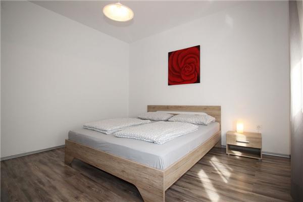 Apartment A1, for 5 persons