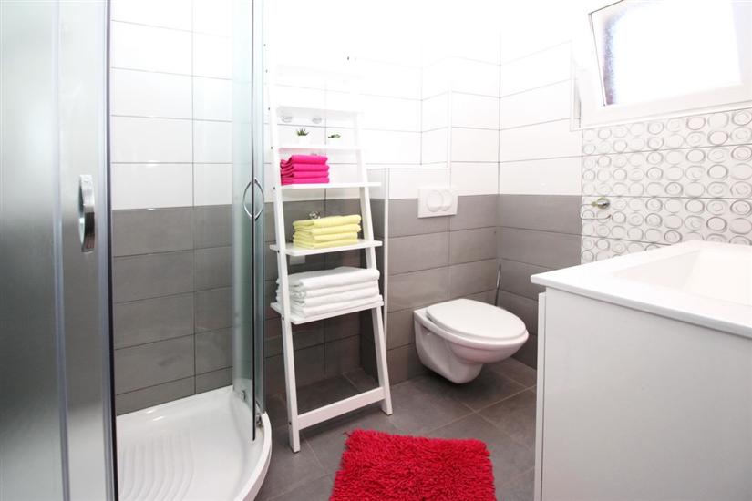 Apartment A1, for 5 persons