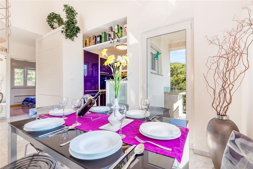 Apartment A1, for 6 persons