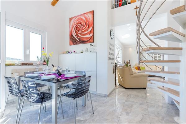 Apartment A1, for 6 persons