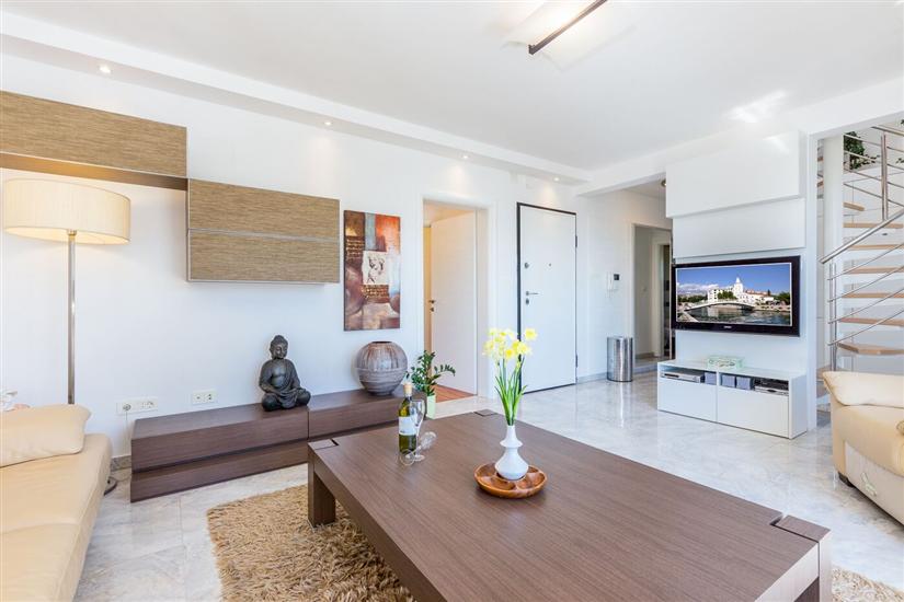 Apartment A1, for 6 persons