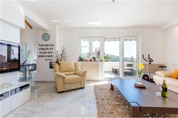 Apartment A1, for 6 persons